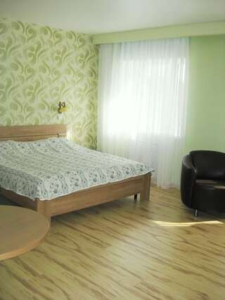 Гостиница Рент Находка  Улучшенный двухместный номер с 1 кроватью-2